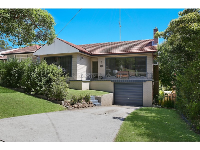 8 Clayton Crescent, Kotara NSW 2289