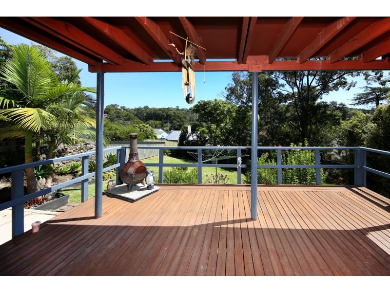 8 Clayton Crescent, Kotara NSW 2289