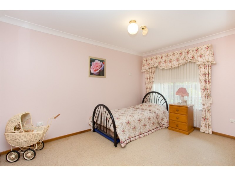 16 Bradman Street, Charlestown NSW 2290