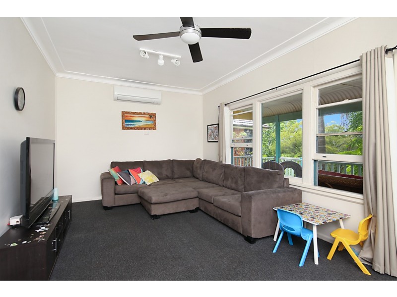 30 Elvidge Crescent, Kotara South NSW 2289