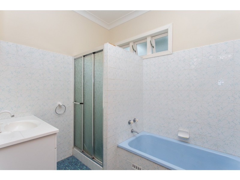 27 Joslin Street, Kotara NSW 2289