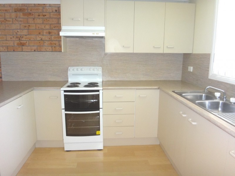 1/11 Floribunda Close, Warabrook NSW 2304