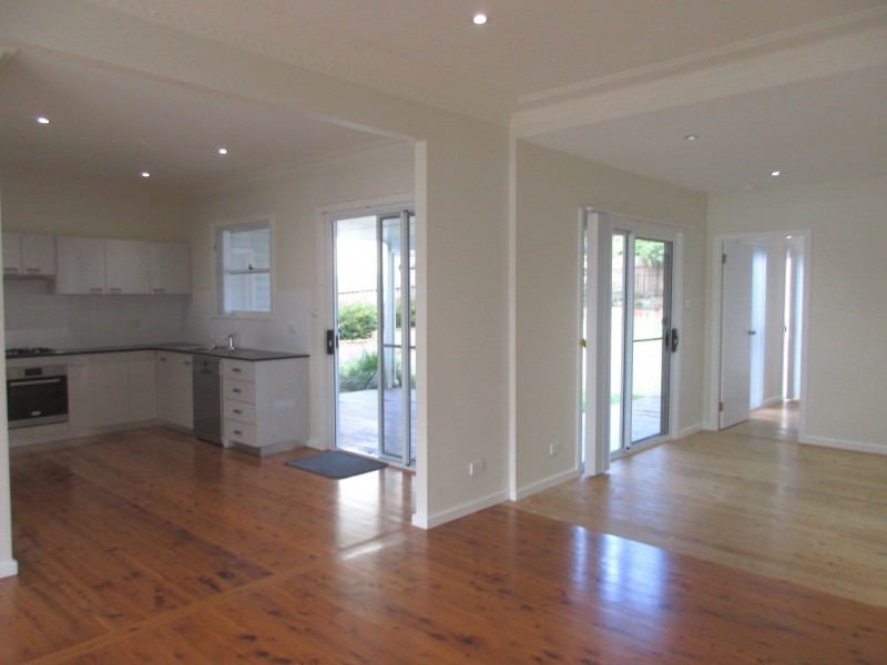 8 Maurene Crescent, Charlestown NSW 2290