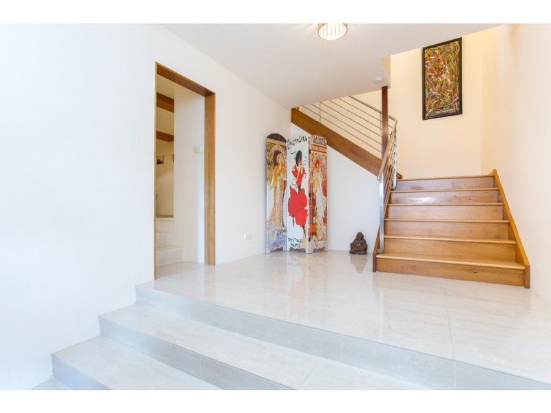 5 Kananook Crescent, Belmont North NSW 2280