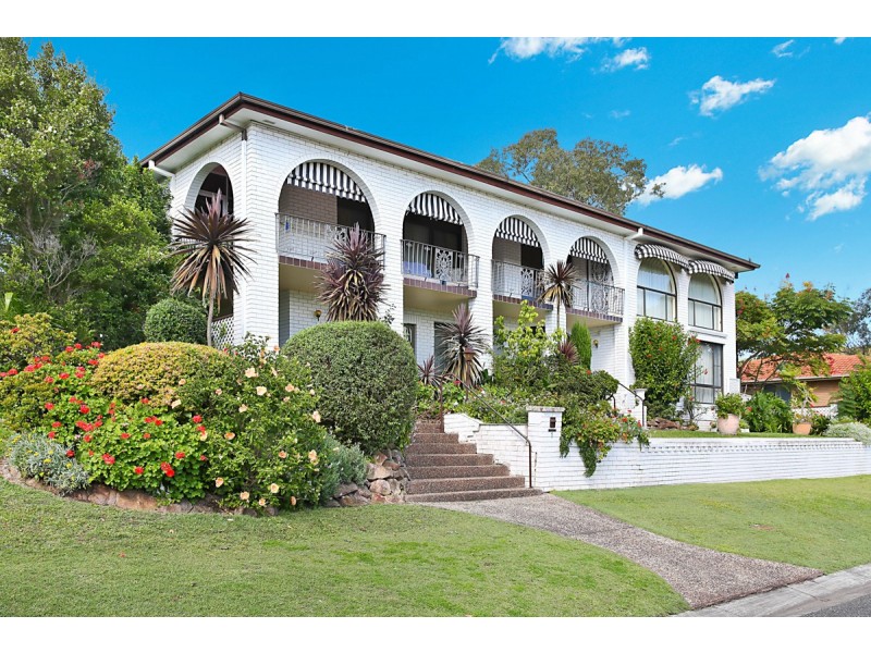 1 Rothbury Street, Eleebana NSW 2282