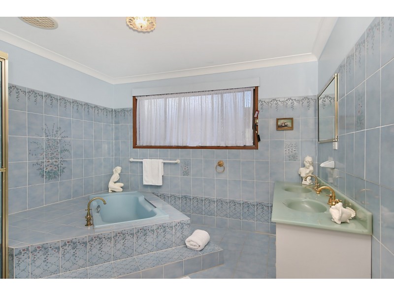 1 Rothbury Street, Eleebana NSW 2282