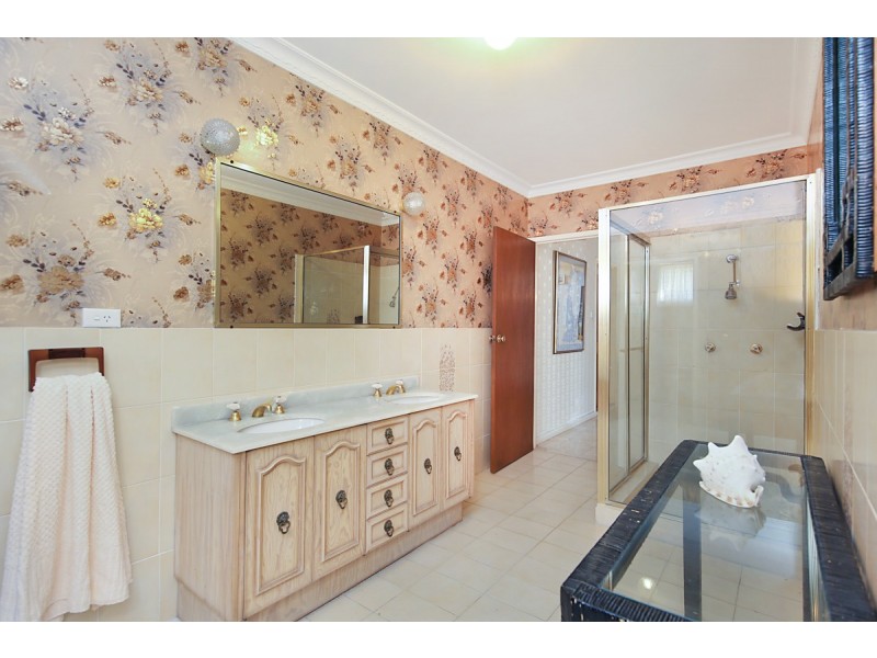 1 Rothbury Street, Eleebana NSW 2282