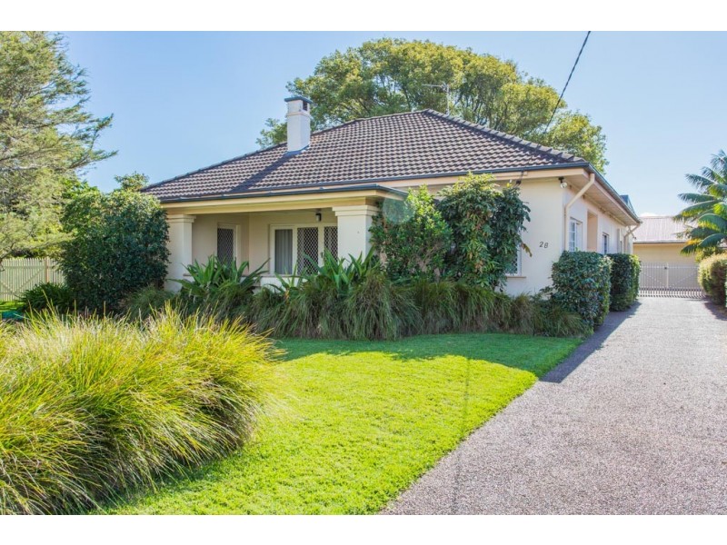 28 Alexander Street, Hamilton South NSW 2303