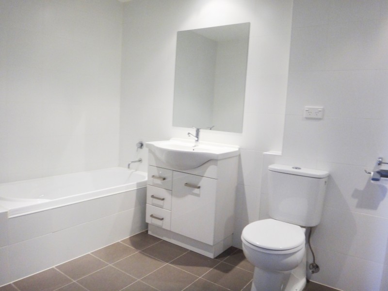 E402/18 Smart Street, Charlestown NSW 2290