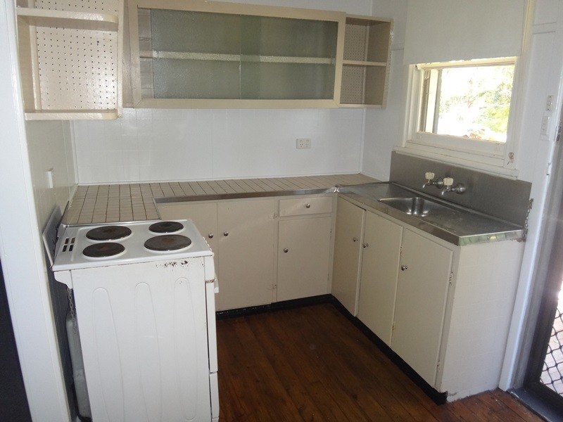 4 Kathleen Street, Cardiff NSW 2285