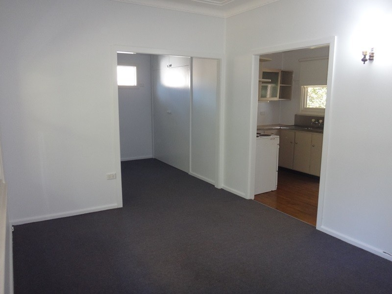 4 Kathleen Street, Cardiff NSW 2285