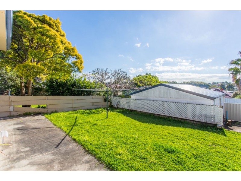 37 Waratah Street, Kahibah NSW 2290