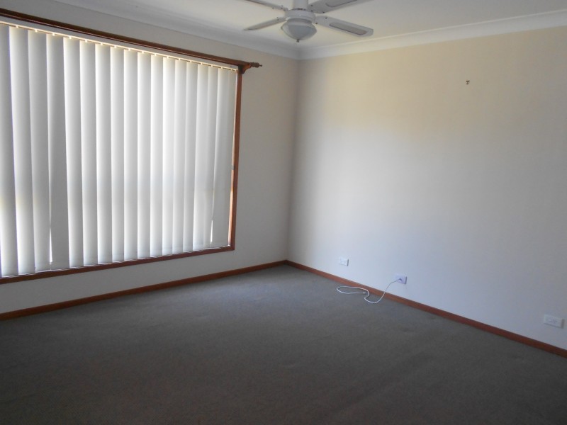 122 Auklet Road, Mount Hutton NSW 2290