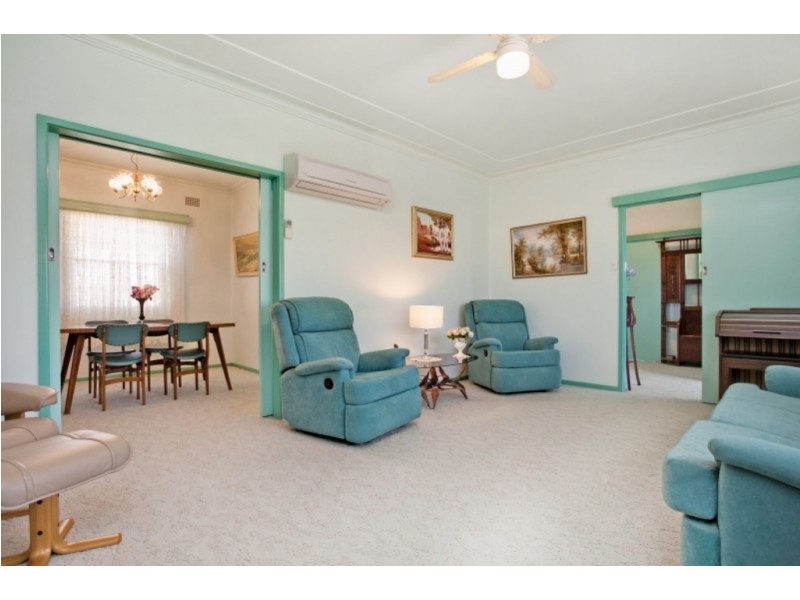 105 Springfield Avenue, Kotara NSW 2289