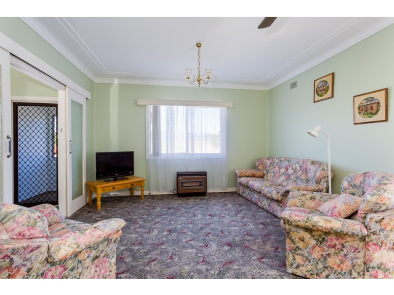 12 Helen Street, Mount Hutton NSW 2290