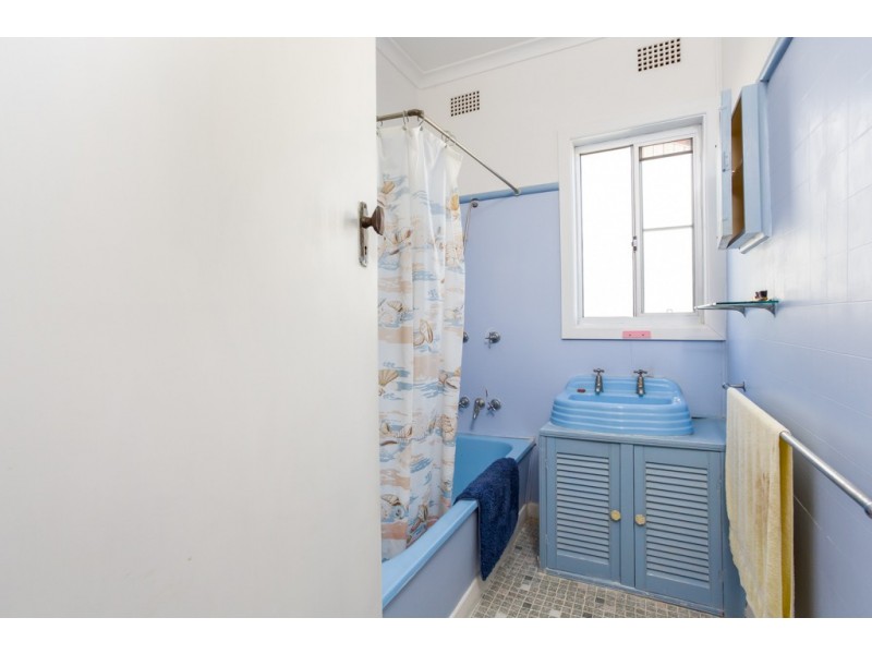 12 Helen Street, Mount Hutton NSW 2290