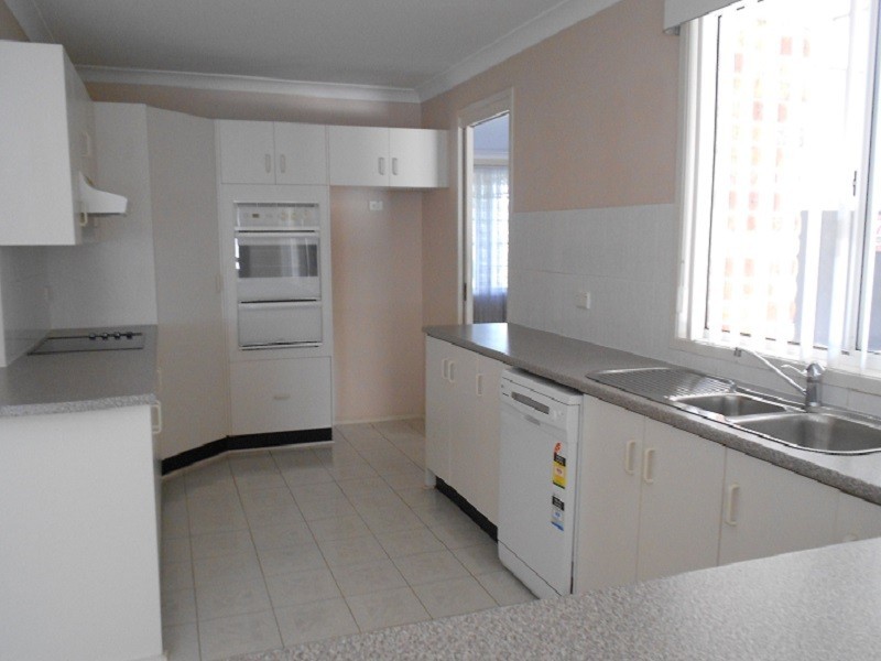 36 Clarence Street, Tenambit NSW 2323