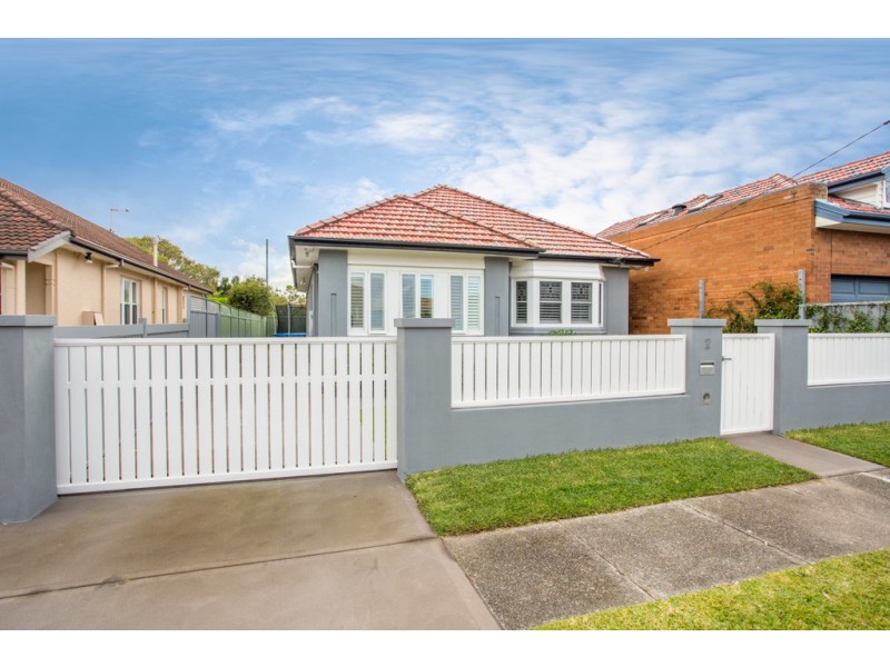 2 Pulver Street, Hamilton South NSW 2303