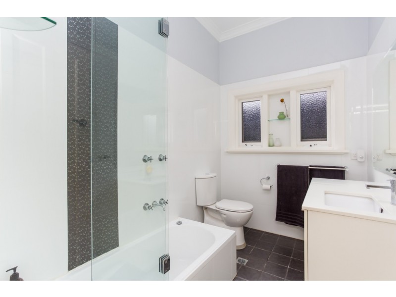 2 Pulver Street, Hamilton South NSW 2303