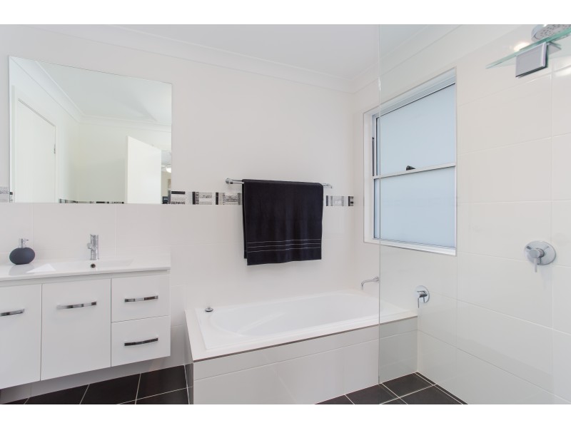 1/15 Yorston Street, Warners Bay NSW 2282