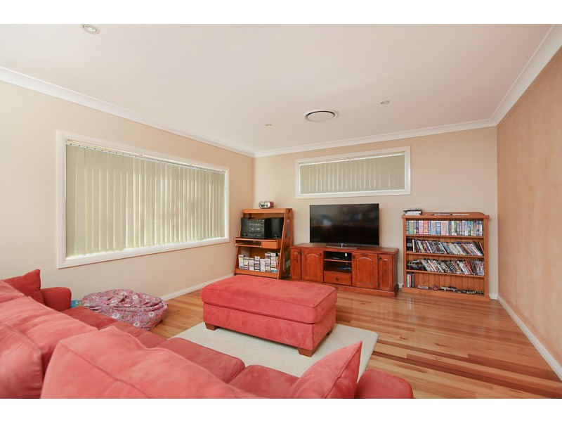 21 Inglis Street, Kotara South NSW 2289
