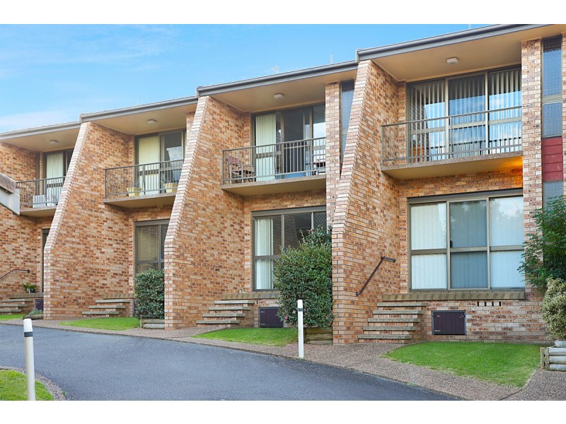 4/7 Hutton Street, Charlestown NSW 2290