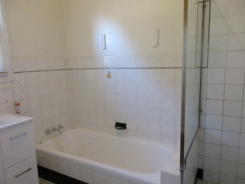 256 Charlestown Road, Charlestown NSW 2290