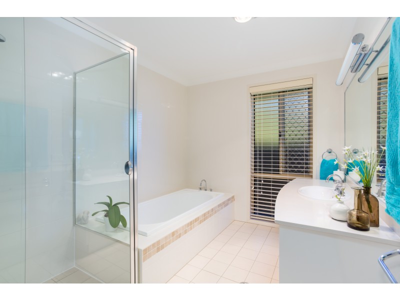 9 Timbercrest Chase, Charlestown NSW 2290