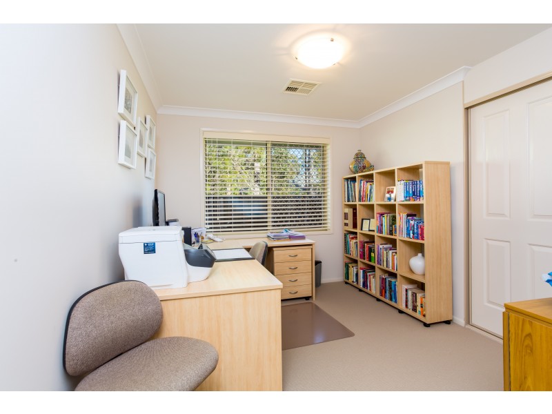 9 Timbercrest Chase, Charlestown NSW 2290