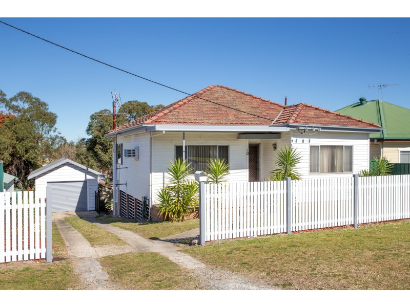 10 Stanley Street, Belmont NSW 2280