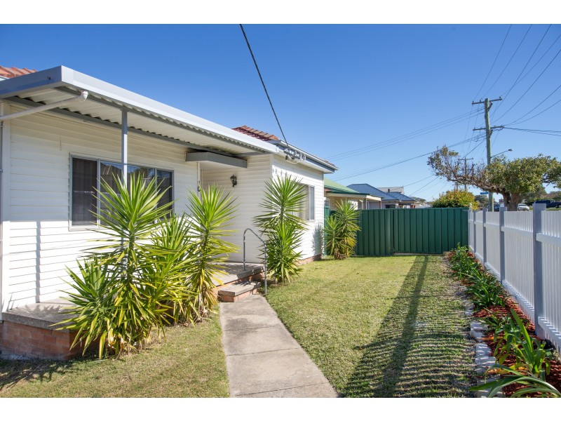 10 Stanley Street, Belmont NSW 2280