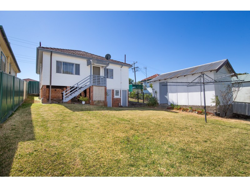 10 Stanley Street, Belmont NSW 2280
