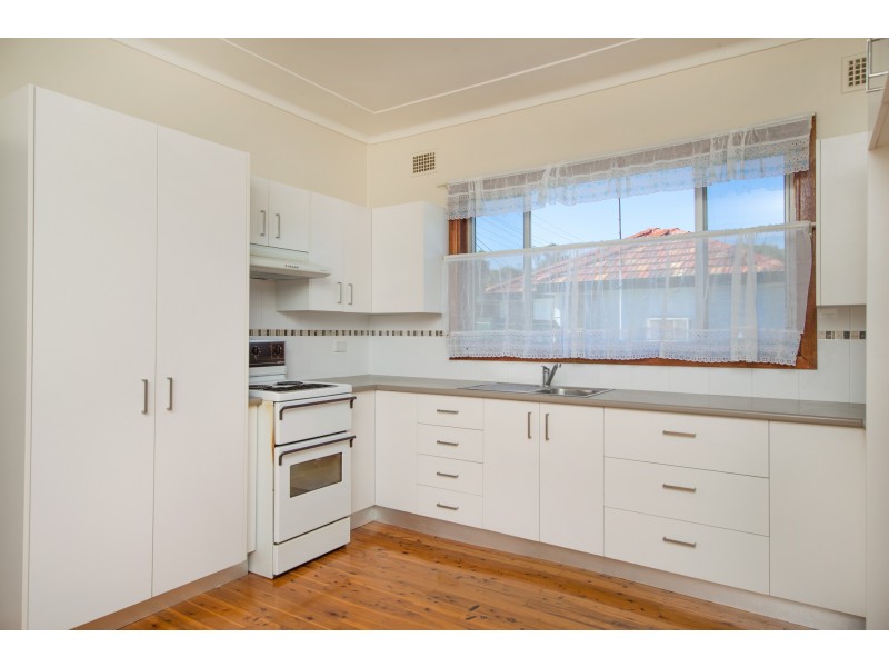 10 Stanley Street, Belmont NSW 2280