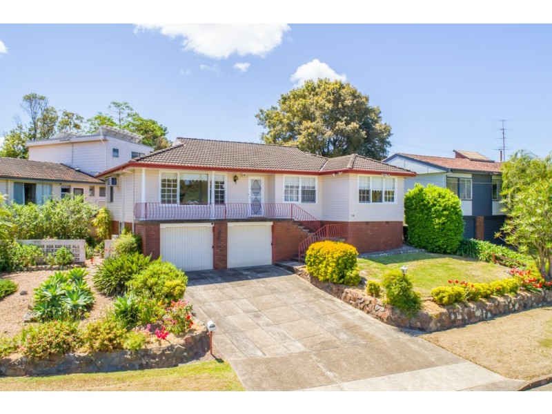 38 Creswell Avenue, Charlestown NSW 2290