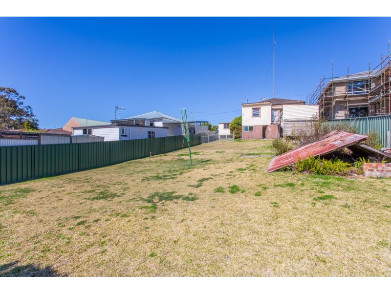 82 Grinsell Street, Kotara NSW 2289