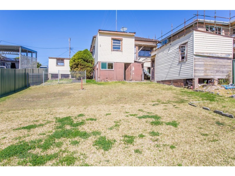 82 Grinsell Street, Kotara NSW 2289