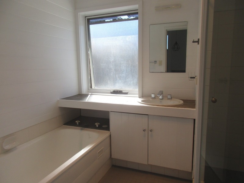 33 Walumbi Avenue, Tingira Heights NSW 2290