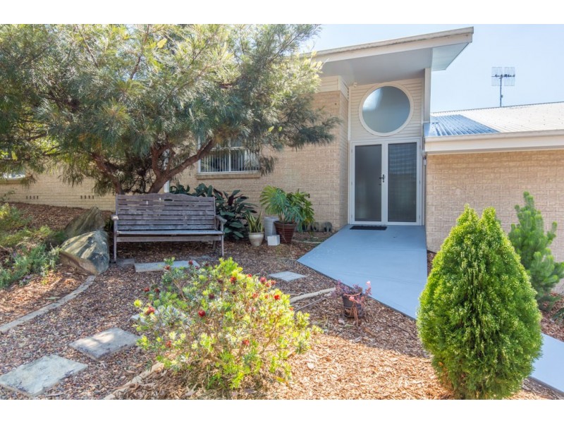 14 Castle Drive, Floraville NSW 2280