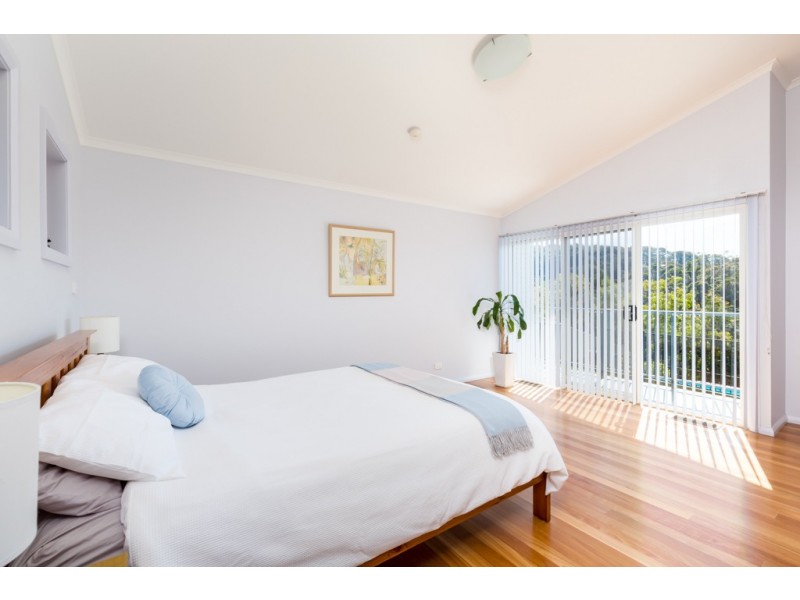 14 Castle Drive, Floraville NSW 2280