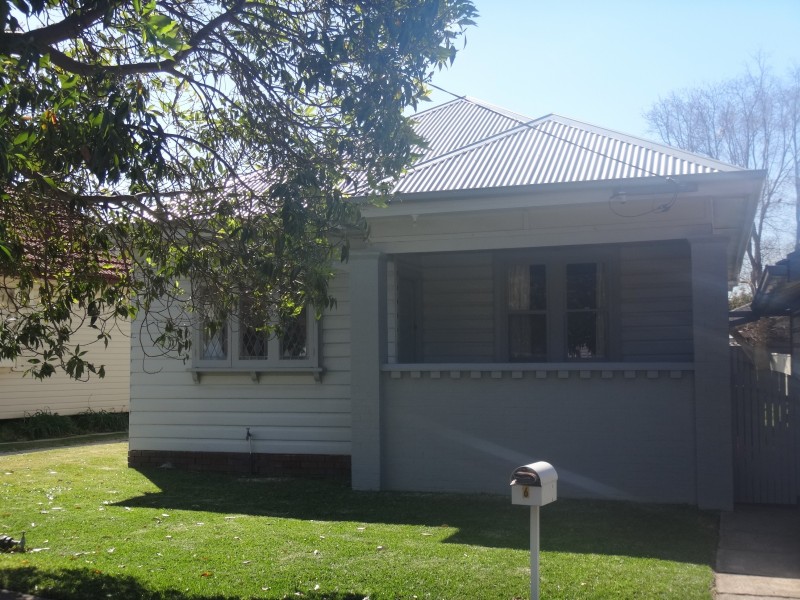 6 Watson Street, Mayfield NSW 2304