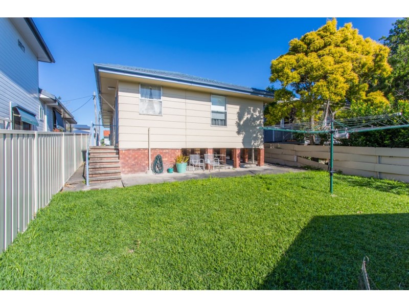 37 Waratah Street, Kahibah NSW 2290