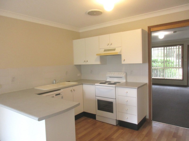 8/1 Derwent Crescent, Lakelands NSW 2282