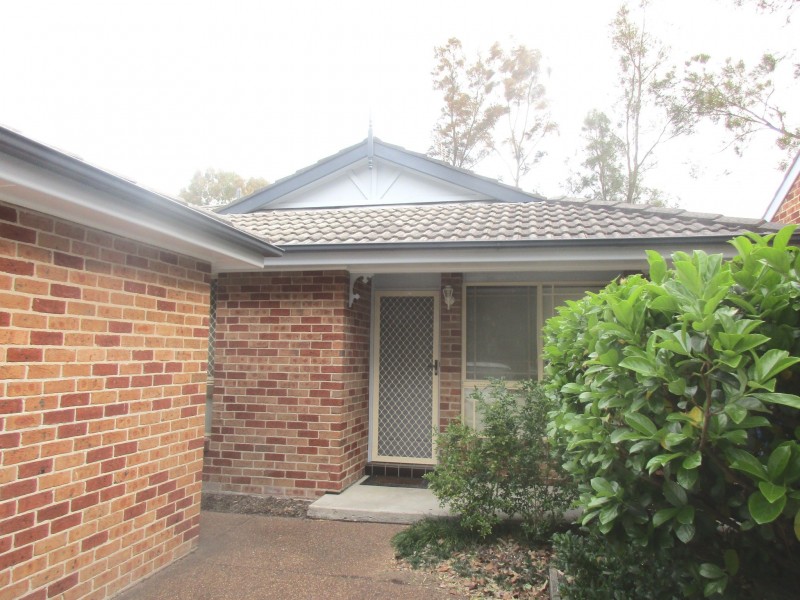 8/1 Derwent Crescent, Lakelands NSW 2282