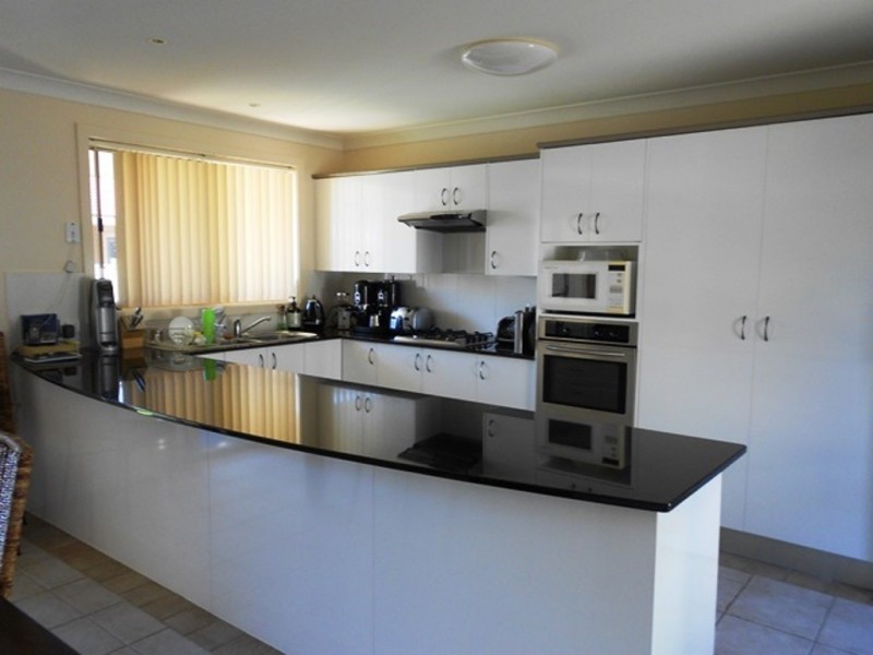 5 Pandorea Way, Valentine NSW 2280