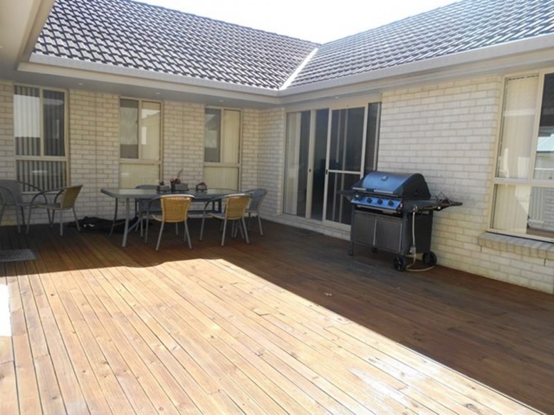 5 Pandorea Way, Valentine NSW 2280