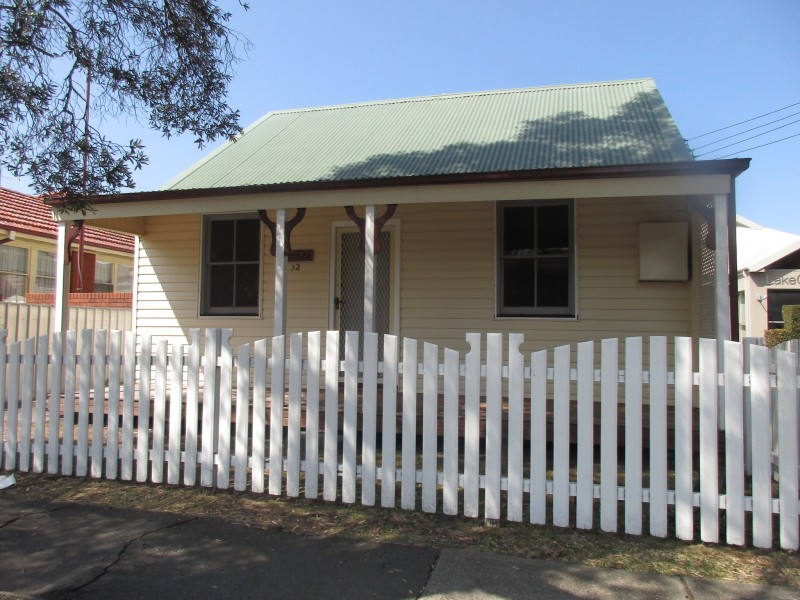 32 Smith Street,, Charlestown NSW 2290