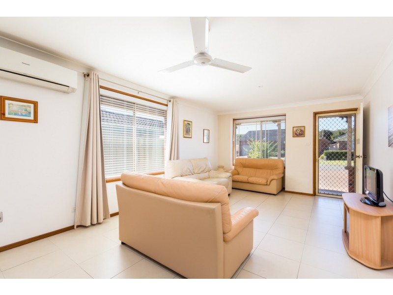 2/15 Minnesota Way, Warners Bay NSW 2282
