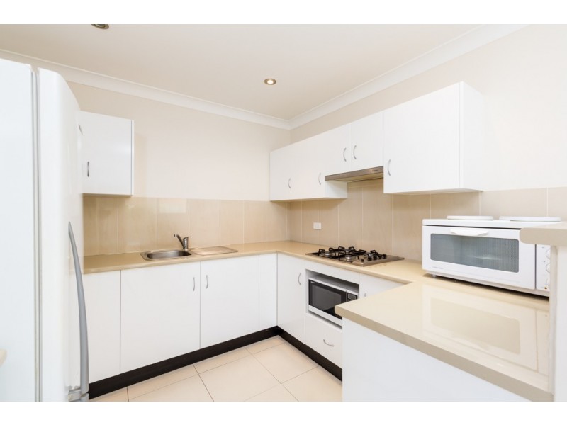 2/15 Minnesota Way, Warners Bay NSW 2282