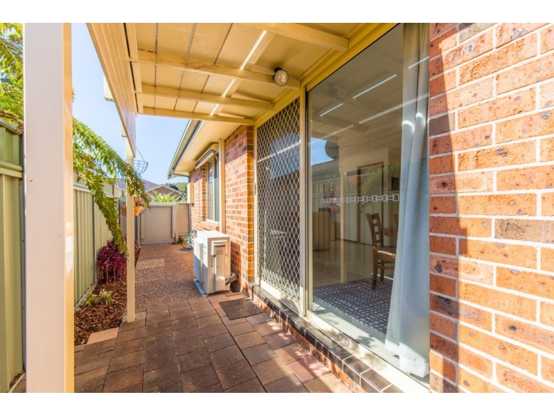 2/15 Minnesota Way, Warners Bay NSW 2282