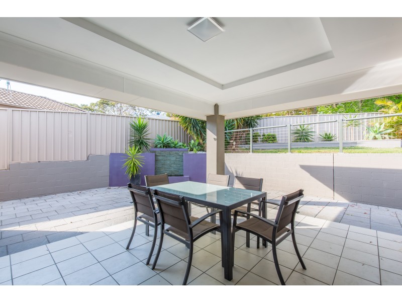 11 Franciska Close, Floraville NSW 2280